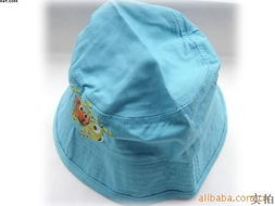 义乌市刘玲日用百货商行 小店铺里的大世界